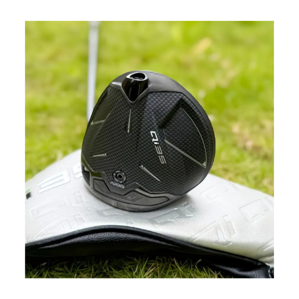 Golf driver with carbon fibre shaft including head cover – Embrace Golf Australia